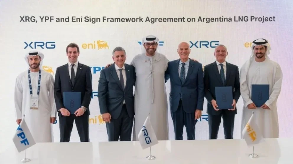 YPF, Eni y XRG trabajan para asegurar antes de fin de año el financiamiento de la primera etapa del proyecto Argentina LNG.