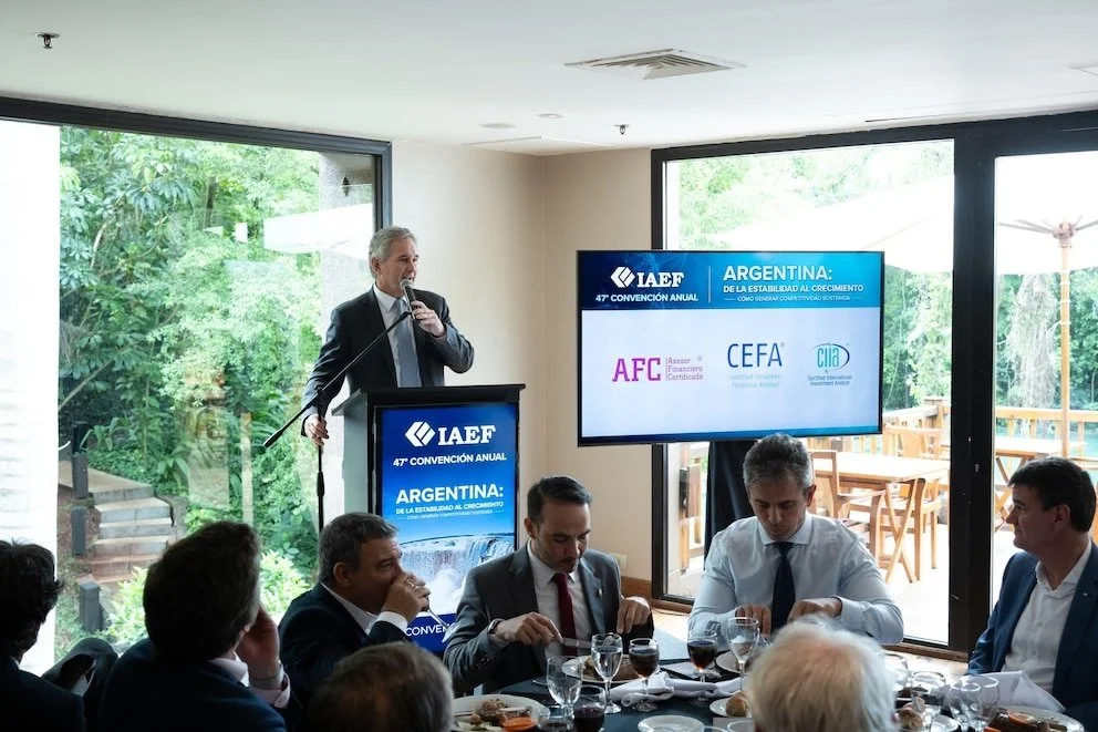 El funcionario sostuvo que el potencial de Vaca Muerta y la estabilidad macroeconómica fortalecen la posición argentina para atraer inversiones energéticas.